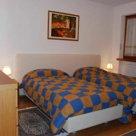 Haus Von Piero In Apartment *