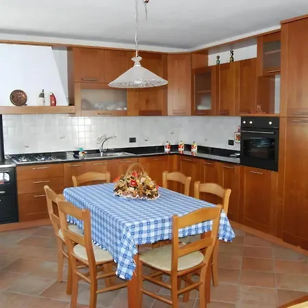 Haus Von Piero In Apartment